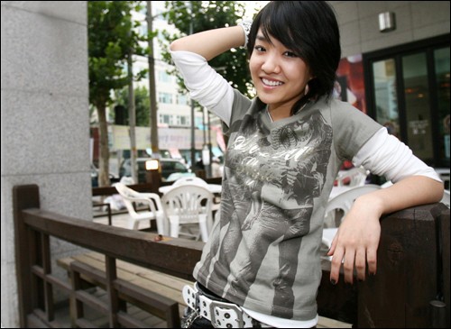 Younha fotoğrafı