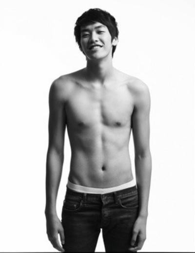 Kim Young-kwang Fotoğrafları 3