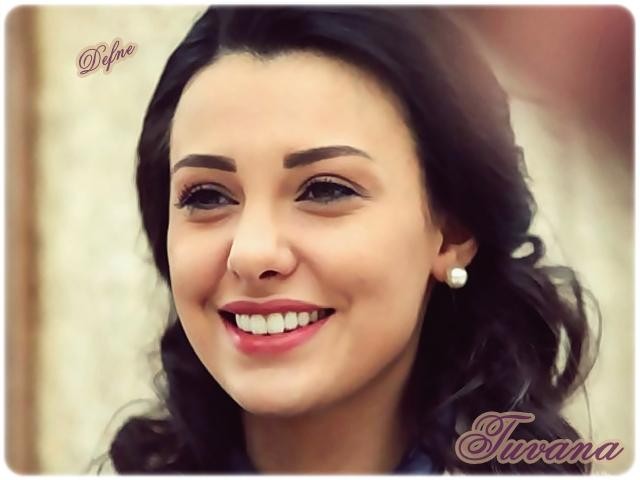 Tuvana Türkay Fotoğrafı