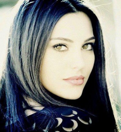 Tuvana Türkay Fotoğrafı