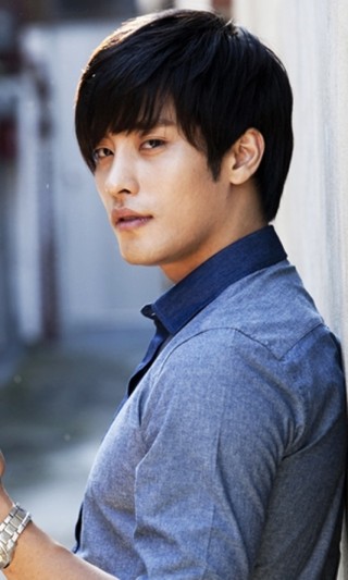 Sung Hoon Fotoğrafı