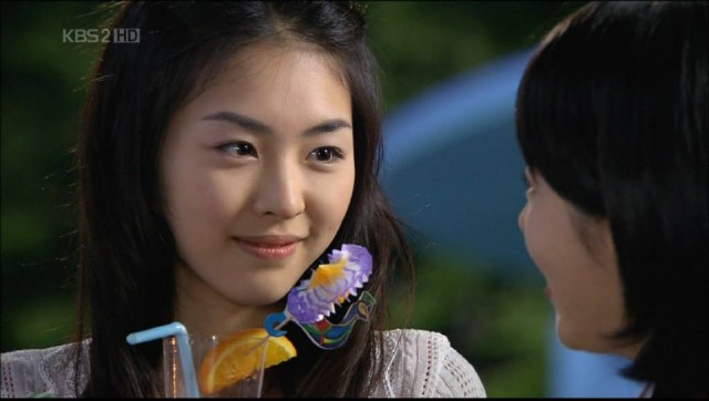 Lee Yeon-Hee Fotoğrafı