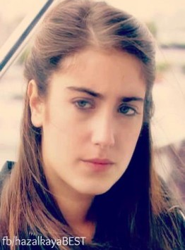 Hazal Kaya Fotoğrafı