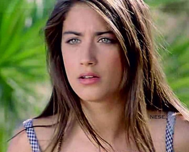 Hazal Kaya Fotoğrafı