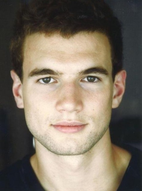 Alex Russell Fotoğrafı