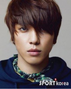 Jung Yong-Hwa Fotoğrafı