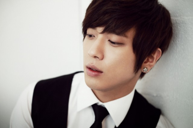 Jung Yong-Hwa Fotoğrafı