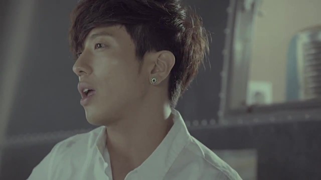 Jung Yong-Hwa Fotoğrafı