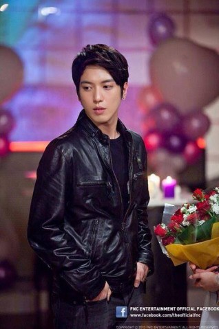 Jung Yong-Hwa Fotoğrafı