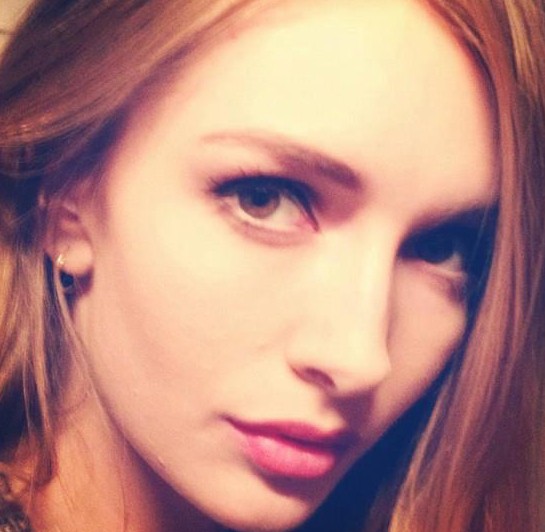 Yasemin Allen Fotoğrafı