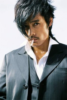 Lee Byung-hun Fotoğrafı