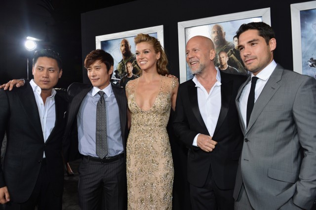 Lee Byung-hun Fotoğrafı