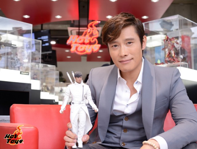 Lee Byung-hun Fotoğrafı