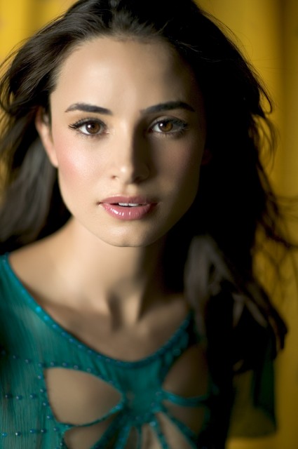 Mia Maestro Fotoğrafları 32