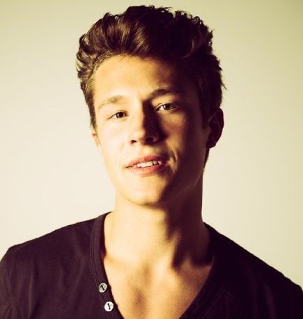 Nick Roux Fotoğrafları 1