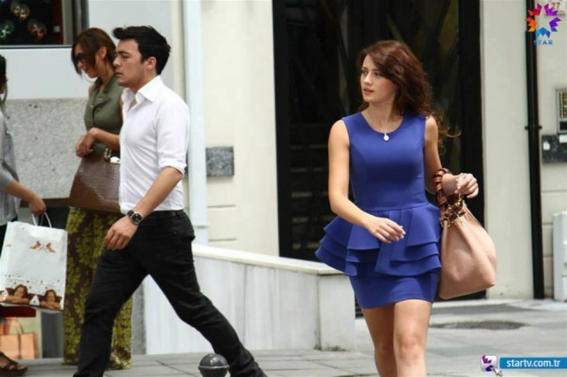 Gizem Karaca Fotoğrafı