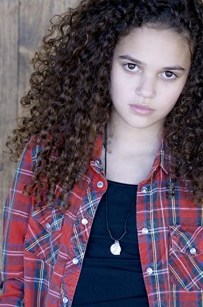 Madison Pettis Fotoğrafları 26