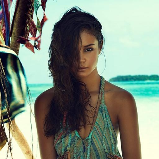 Courtney Eaton Fotoğrafı