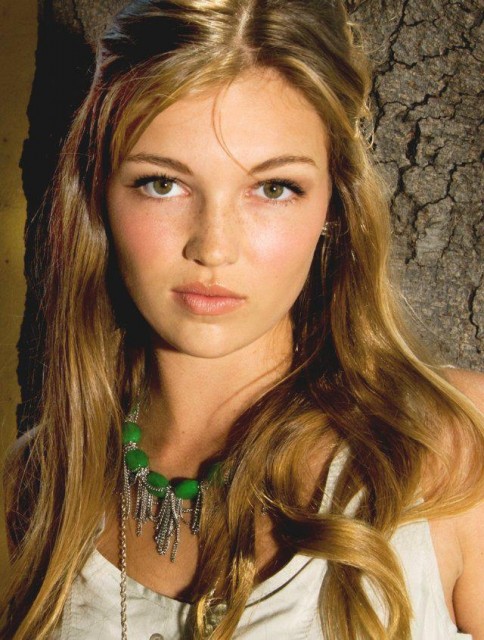 Lili Simmons Fotoğrafları 10