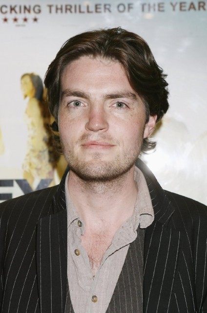 Tom Burke Fotoğrafı