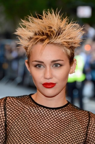 Miley Cyrus Fotoğrafları 2292