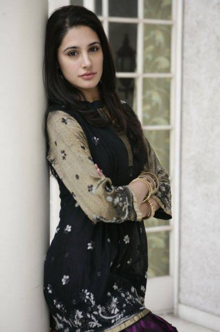 Nargis Fakhri Fotoğrafı