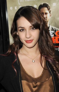 Hannah Marks Fotoğrafları 35