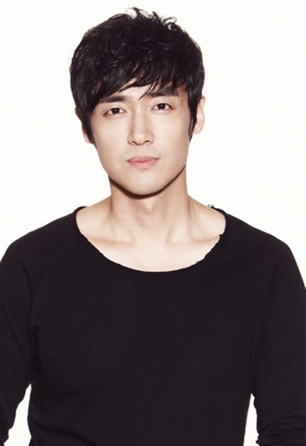 Lee Jae-woo Fotoğrafı