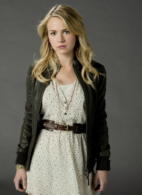 Britt Robertson Fotoğrafı