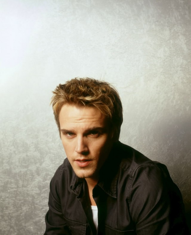 Riley Smith Fotoğrafları 18