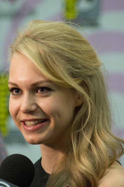 Penelope Mitchell Fotoğrafı