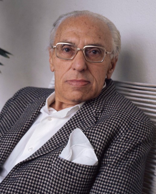 George Cukor fotoğrafı