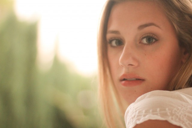 Lili Reinhart Fotoğrafı