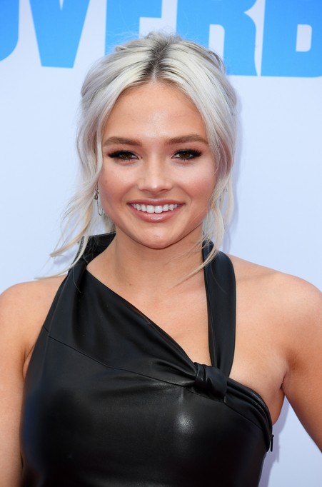 Natalie Alyn Lind Fotoğrafları 21