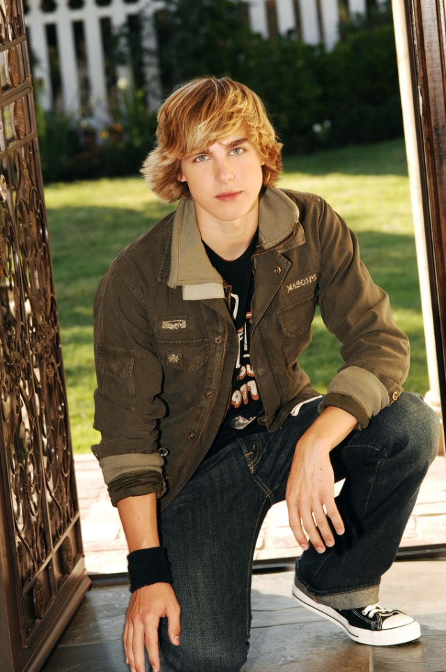 Cody Linley Fotoğrafları 4