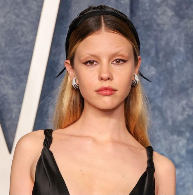 Mia Goth Fotoğrafı