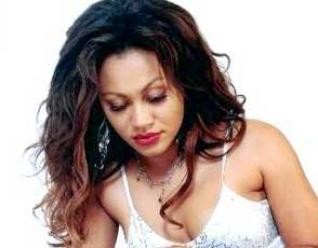 Nadia Buari Fotoğrafları 4