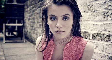 Rosie Day Fotoğrafları 4