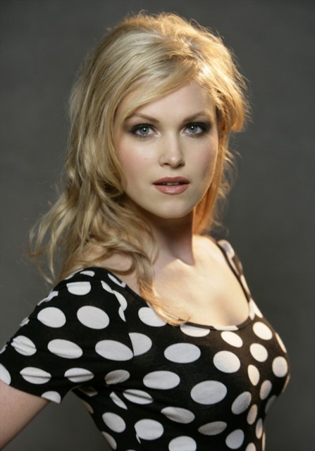 Eliza Taylor Fotoğrafı