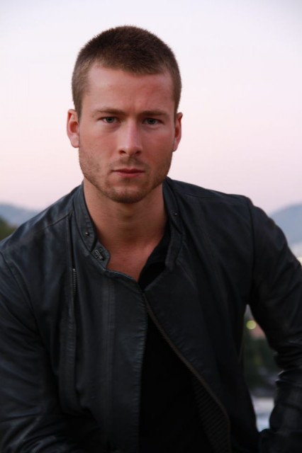 Glen Powell Fotoğrafları 25