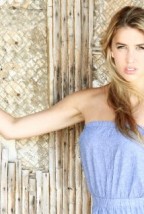 Julianne Tura Fotoğrafı