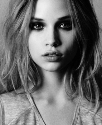 Makenzie Leigh Fotoğrafı
