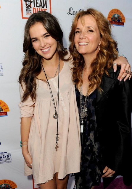 Zoey Deutch Fotoğrafı