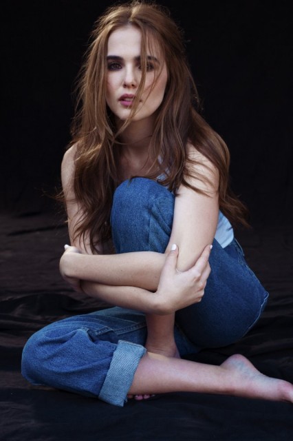 Zoey Deutch Fotoğrafı
