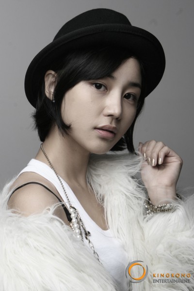 Yoon Jin-Yi Fotoğrafı