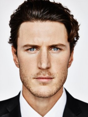 Aaron Jakubenko Fotoğrafı