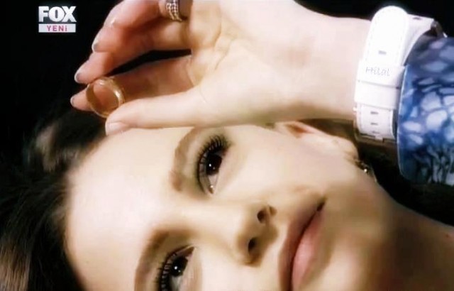Serenay Sarıkaya Fotoğrafı