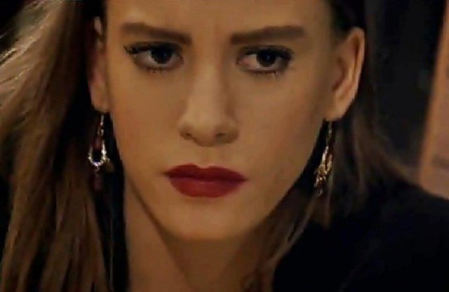 Serenay Sarıkaya Fotoğrafı