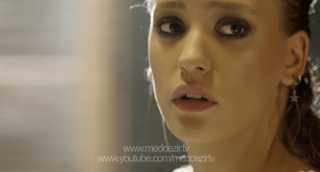 Serenay Sarıkaya Fotoğrafları 828