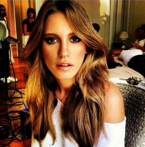 Serenay Sarıkaya Fotoğrafları 859